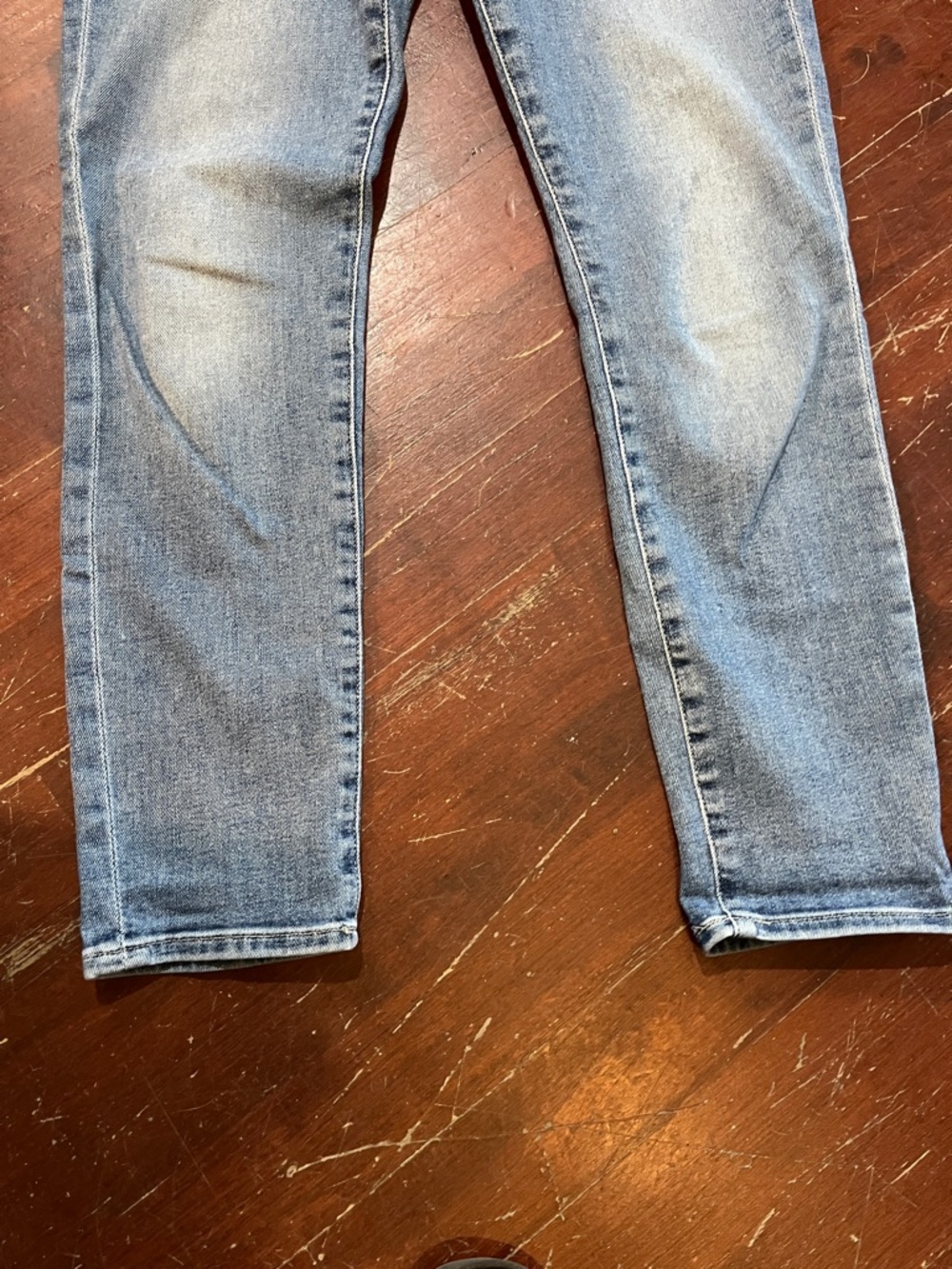 π»3/$15π» 7 For All Mankind Medium Blue Denim Jeans with Branded Button - Picture 5 of 10